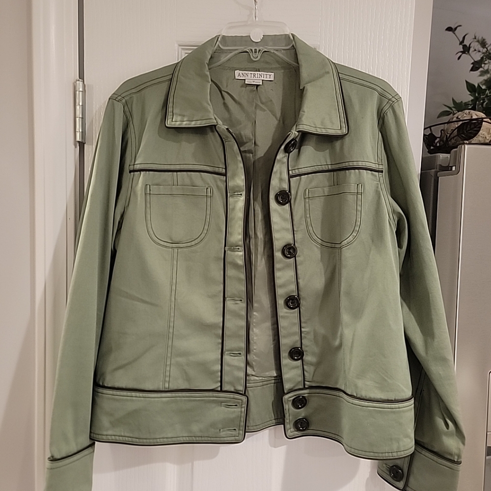Ann Trinity. Green Medium Lined Jacket. Ex Cond. … - image 1